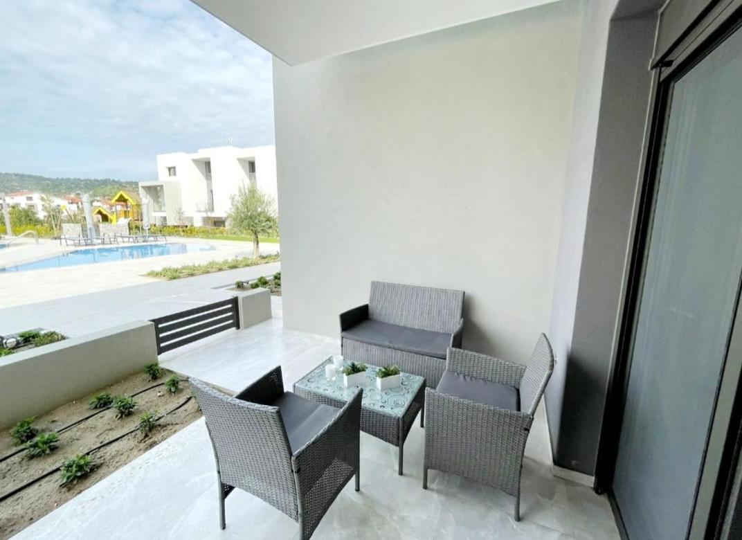 Luxury Apartment Nikiti Olea Valley Екстер'єр фото